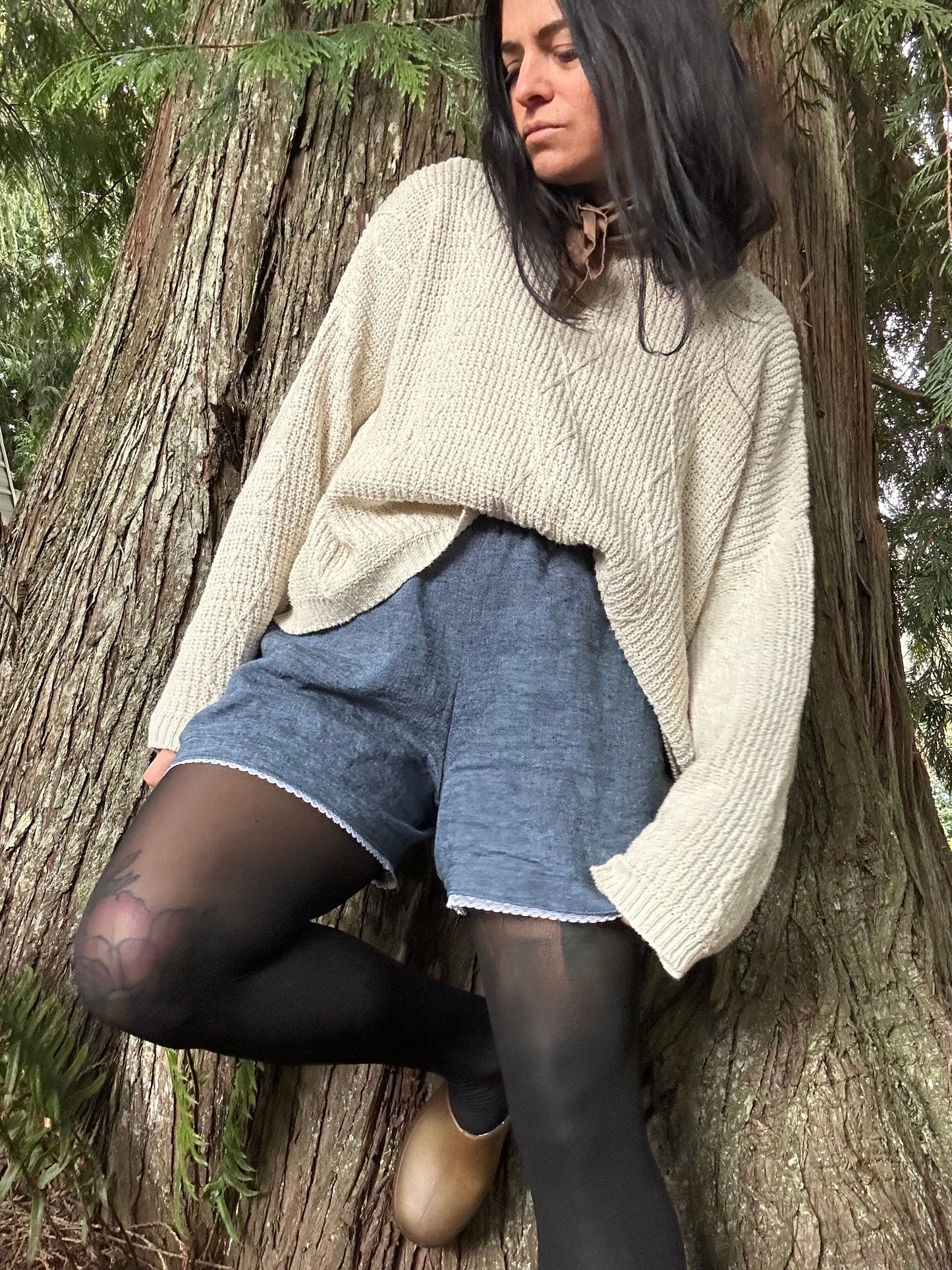 * Cedar Short - Linen