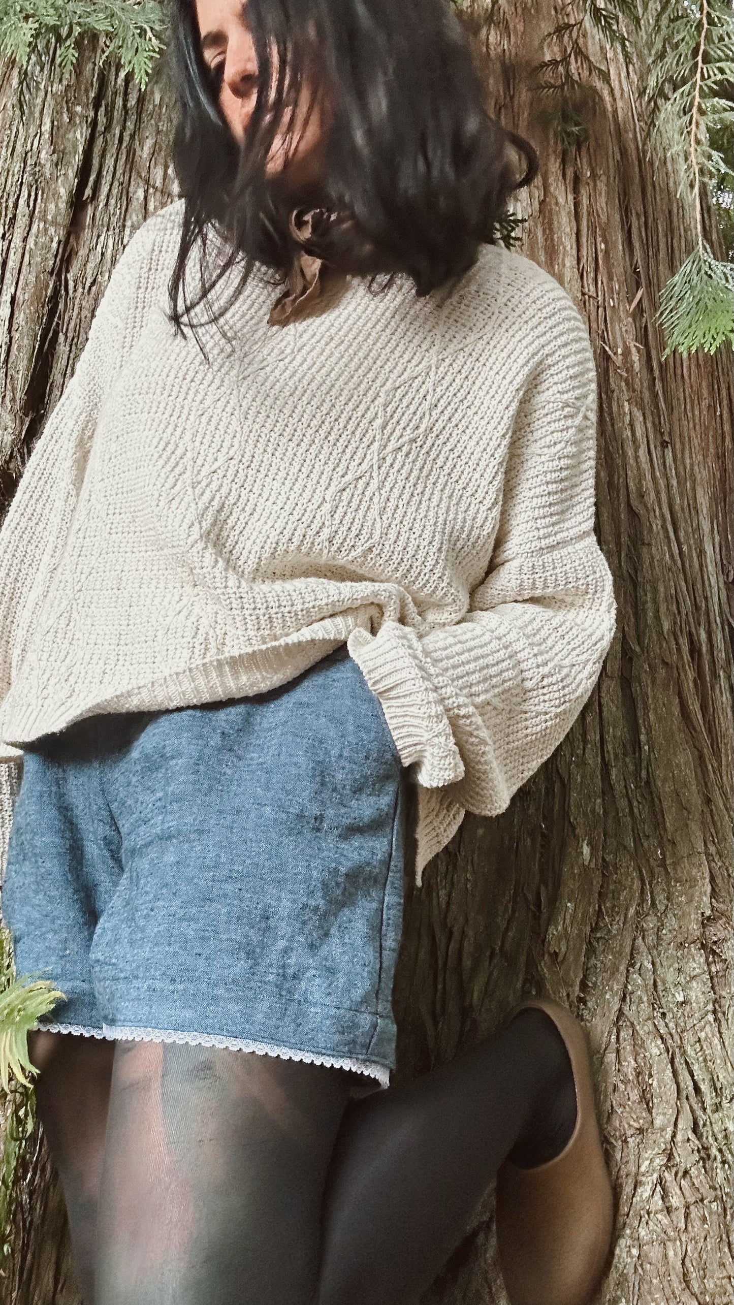 * Cedar Short - Linen