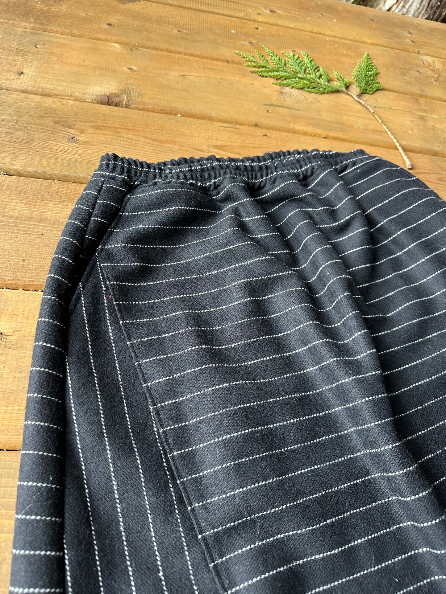 Wool balloon skirt S/M