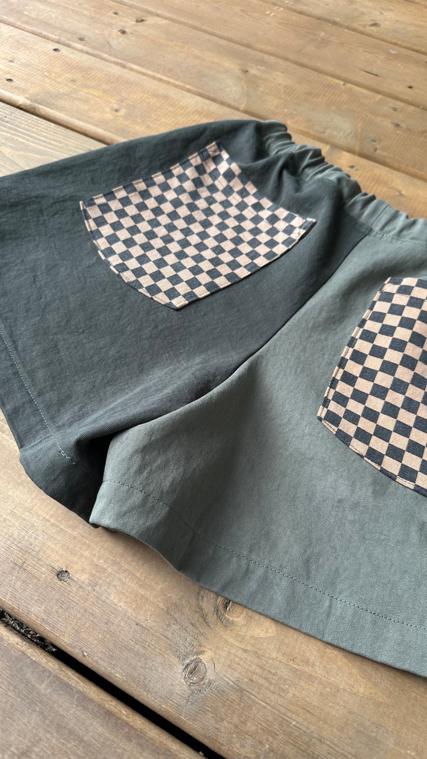 Cedar Short - mixed textiles